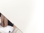 隔板女厕露脸近距离偷拍美女