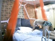 男友急不可耐的扒掉我的内裤