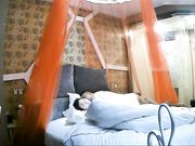 男友急不可耐的扒掉我的内裤