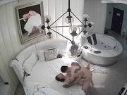 强壮纹身男把小三搞到高潮淫叫