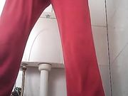 厕拍系列三穿着睡衣一脸懵逼