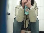 商场厕拍系列 皮裤妹子下面很干净