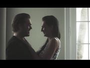 窗前的少妇被强烈性高潮淹没