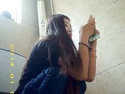 厕所偷拍 年轻的妹子果然青春靓丽2