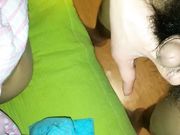 趁白嫩小妞醉酒高清拍摄其诱人咪咪和小穴长得漂亮的被干