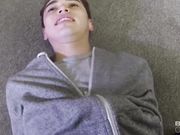 用少年的大鸡巴取乐的女警