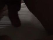 样子清纯还有一点女人声音的的人妖被大屌直男插到自己射出来