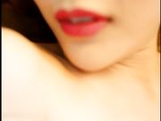 高颜值宅男爆乳女神闫盼盼花式喝牛奶超S级诱惑喷血