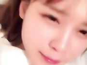 高颜值清纯萌妹KIKI黑色鸡鸡抽插自慰到高潮喷水