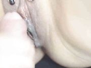 老外调教的中国女生，妹子叠起来，每个逼插一下