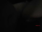 小夫妻约男同事家中一起玩3P,迫不及待抱起他老婆先在餐桌上干