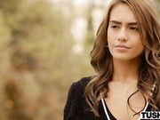 颜值不错的咖啡色美女超诱惑丝袜看了受不了鸡儿硬想搞穴