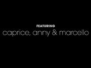 双飞两个嫩嫩的少女妹子肉肉缠绵太刺激了挡不住鸡鸡一直硬啊