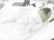 特意穿上女仆装打炮