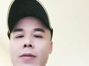 光头哥境外扫街，遍历各大淫窝，找到娇小漂亮小萝莉