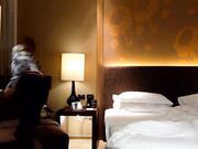 混血童颜巨乳美女啪啪手机拍照留念