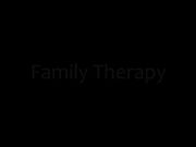 看着甜美娃娃脸的姐姐火辣身材，忍不住偷偷打飞机