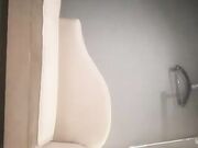 约了个白裙妹子TP啪啪，蹲着口交床上舔逼抱着猛操