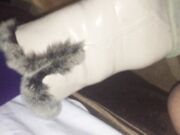 独居美少妇寂寞难耐聊天约见网友吃饭时被灌醉带到宾馆被干