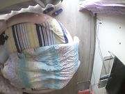 气质漂亮的美女少妇和闺蜜男友宾馆私会开房偷情时被偷拍,2人如胶似漆的缠绵后撕破丝袜疯狂爆操,干的激情澎湃!