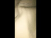 这对又白又大的奶子好诱人让她穿上黑丝开档袜继续干