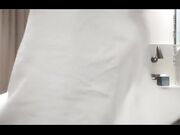 极品短发女神魔鬼身材肤白如玉粉嫩鲍鱼