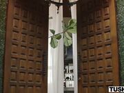 有颜值有身材的漂亮女友欲望太大挡不住最后和朋友两根大屌一起啪啪狠插