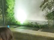 温泉酒店约粉丝，【千年的狐狸】美少妇，大长腿，温泉性爱，连干两炮