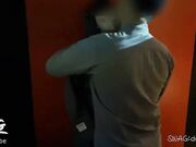 台湾SWAG最新作品『Dorabb』铁粉的心愿 电影院粉丝一进门就把持不住 口爆中出颜射