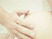 爱好摄影老板苍先生唯美大作浴缸内玩弄巨乳妹子抠B打奶炮搞的妹子娇喘呻吟