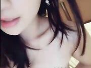 身材火辣性感的网红兼职卖淫女酒店开房被嫖客后人