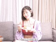 麻豆传媒&皇家华人传媒联合出品-与梦想中の男优打炮 AV拍摄受访 爆乳美女喜欢精液