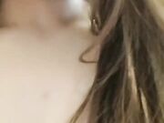 声音嗲嗲红唇美女和炮友激情啪啪坐在椅子上骑乘抽插猛操