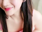 打飞机不好吊带小背心美女来帮你脱掉内裤舔逼深喉口交抬腿侧入