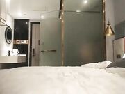 约炮巨乳大学生爽完后在近距离玩弄美穴