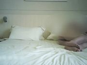 胖哥约炮小区风满少妇2穿上性感网袜被干到爽趴了