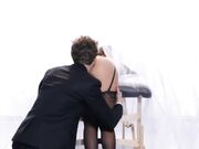 插入性感女郎们的又湿又狂野的屁眼05